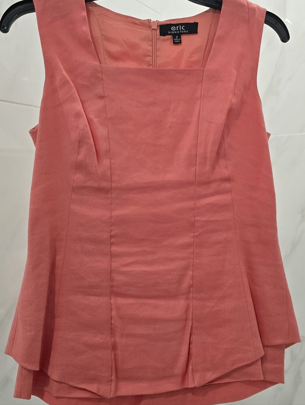 Eric Signature Coral Linen-mix Sleeveless, Square-neck Peplum Blouse, Sz: 2
